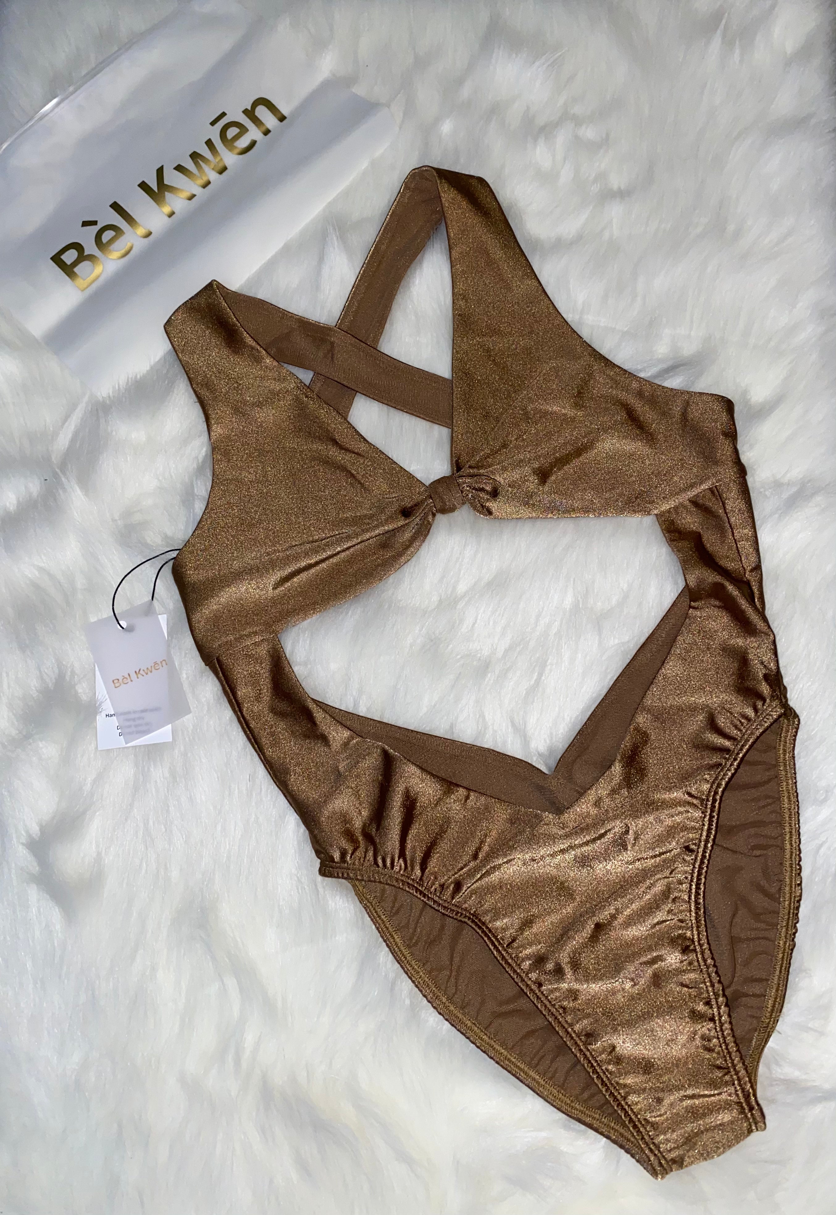 Tan Bèl Kwēn Swimsuit